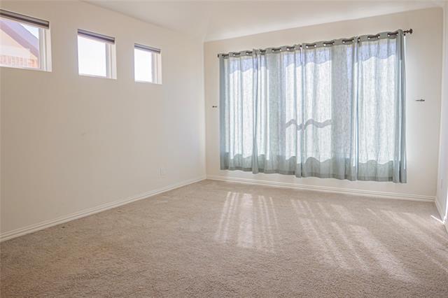 Building Photo - 1216 Rosebay Dr