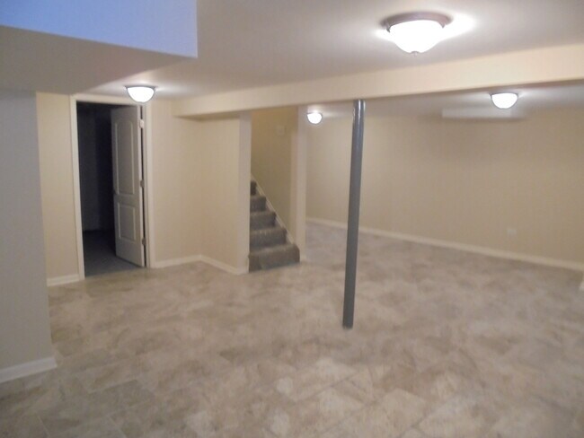 Building Photo - 7353 W 56th St