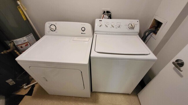 Building Photo - 1186 Auburn Ln