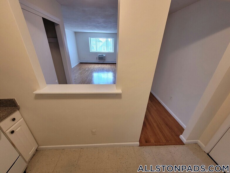 Building Photo - 26 Allston St