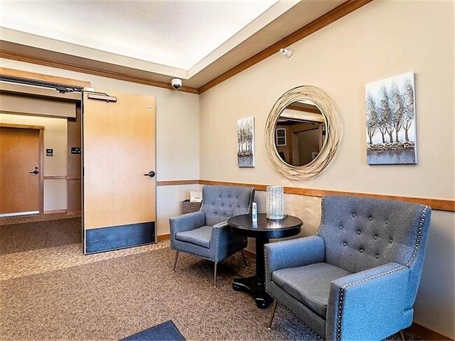 Building Photo - 1070 Grandview Ct NE