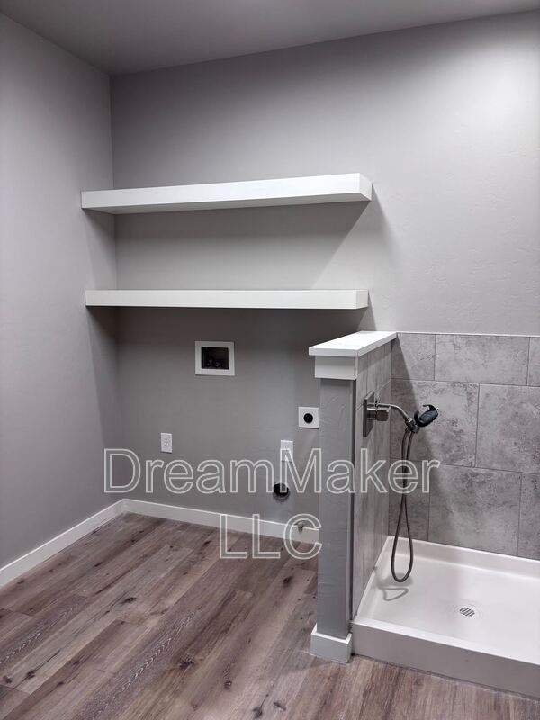 Building Photo - 3102 SE 34th St