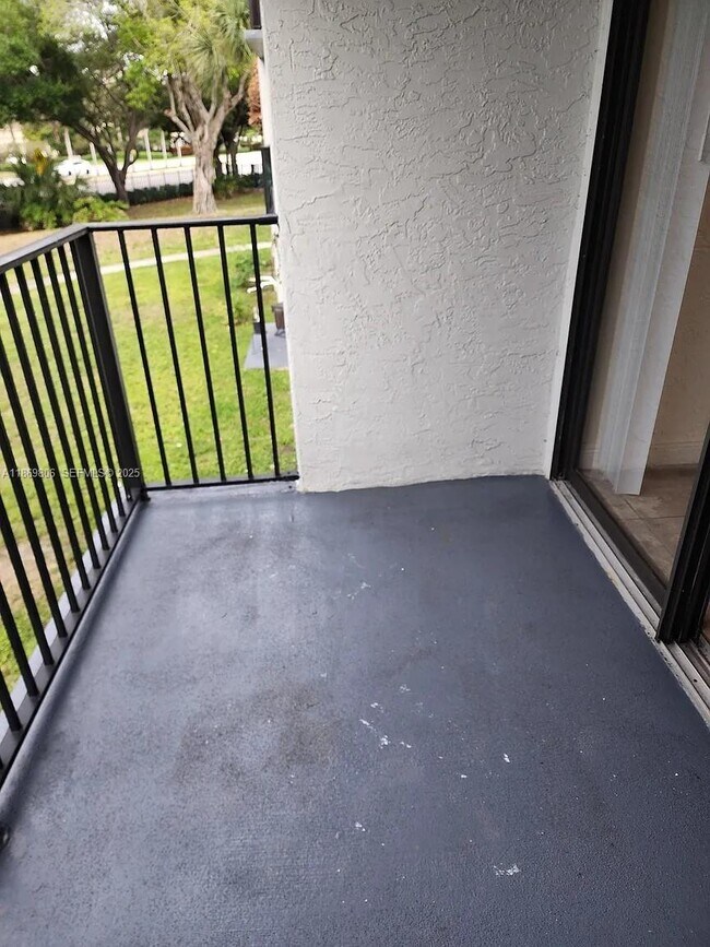 Building Photo - 9022 W Atlantic Blvd