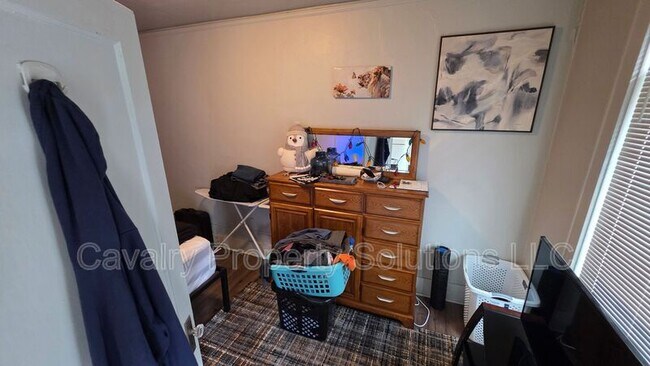 Building Photo - 1229 Commonwealth Ave