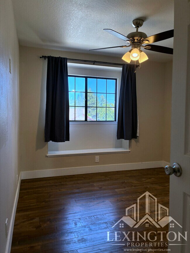 Building Photo - Beautiful, Folsom Home with Pool & Spa in ...
