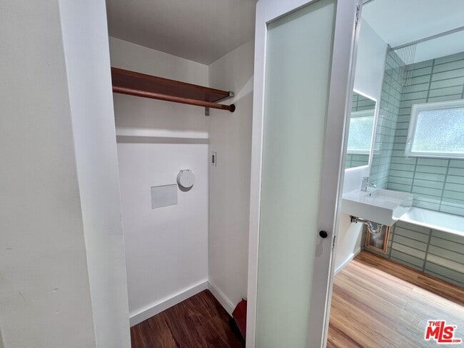 Building Photo - 832 Indiana Ave