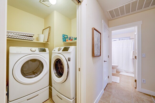 Building Photo - 6744 S Haunted Canyon Rd