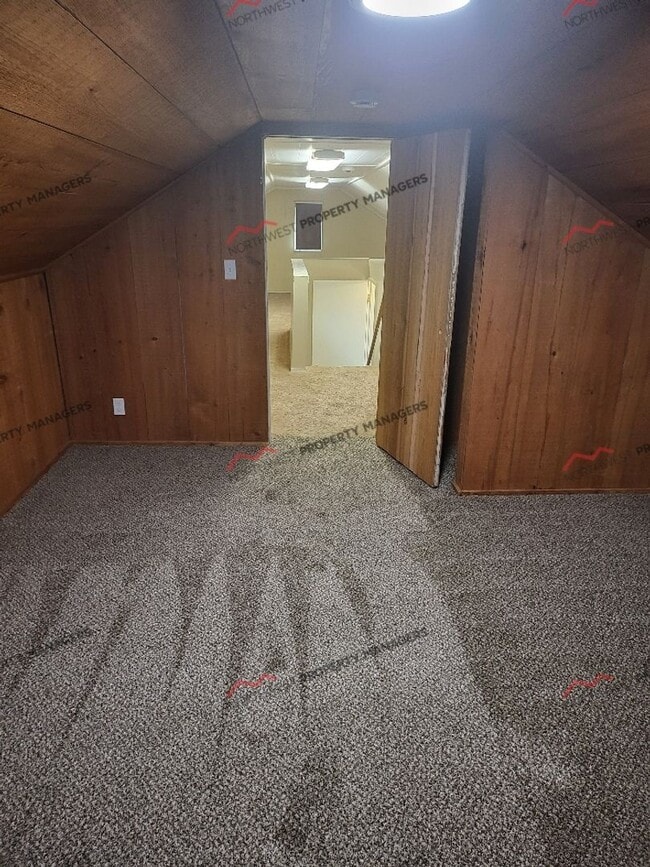 Building Photo - STATUS: *AVAILABLE* | R28 | $1895 + $100 FLAT RATE FOR W/S