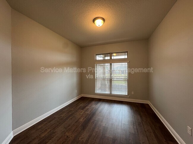 Building Photo - 5529 Cane Syrup Cir