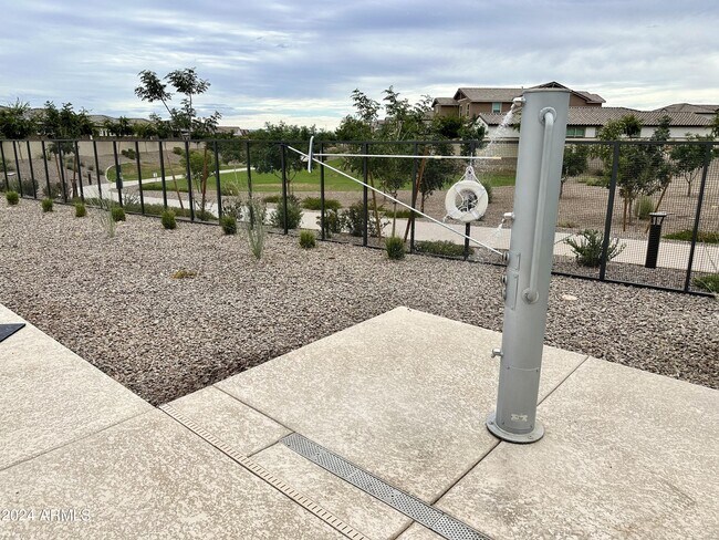 Building Photo - 4043 E Brisa Dr