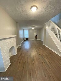 Building Photo - 1623 Carswell St