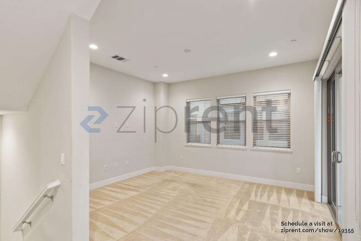 Building Photo - 1752 Hazelnut Ln
