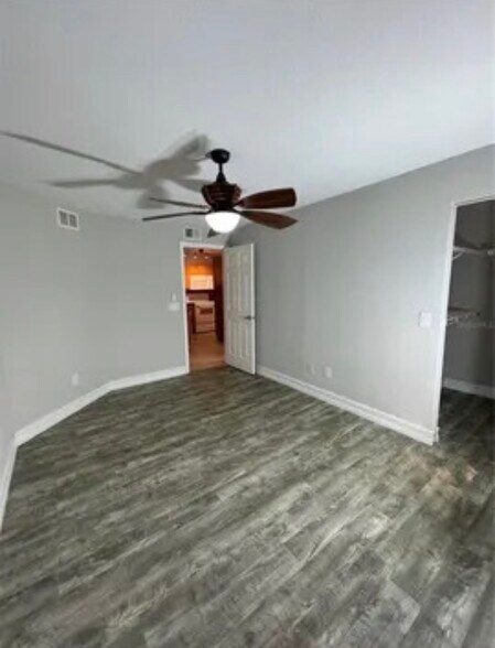 Building Photo - 2650 Oak Park Way