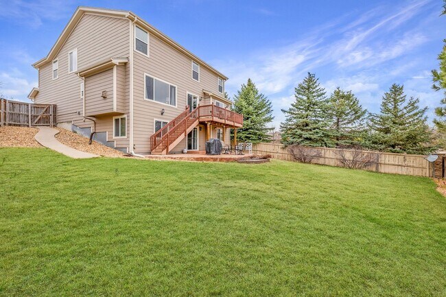 Building Photo - $0 DEPOSIT OPTION. BEAUTIFULLY MAINTAINED ...