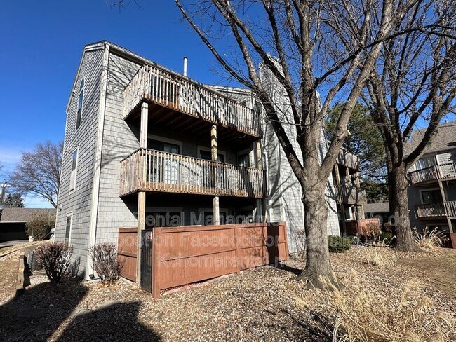 Building Photo - 12013 W 58th Pl