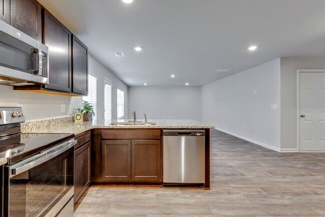Building Photo - 380 Alyssa Lndg Dr