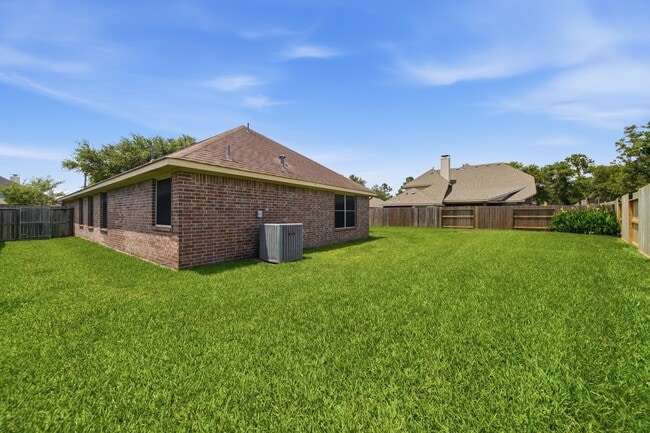 Building Photo - 321 Preston Ln