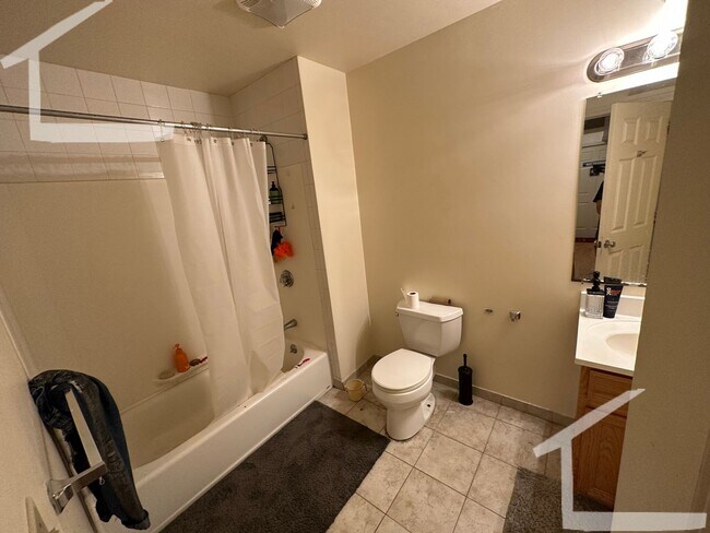 Building Photo - Five Bedroom + Two & half Bath TownHouse * Lower Allston