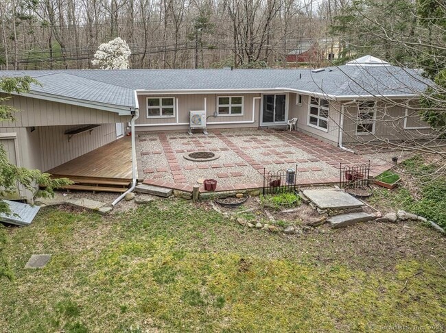 Building Photo - 141 Gurleyville Rd