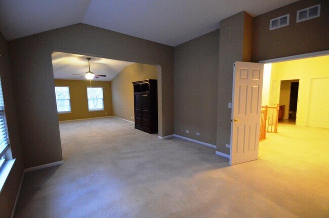 Building Photo - 8095 Boulder Ct