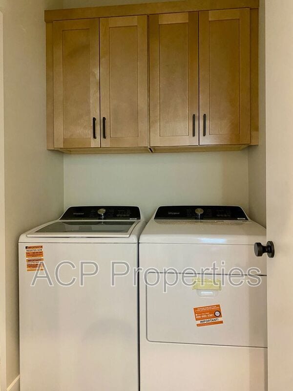 Building Photo - 110 Baker St