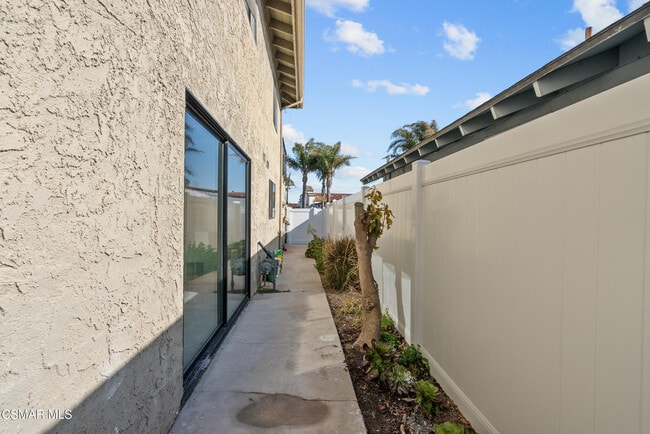 Building Photo - 5100 Whitecap St
