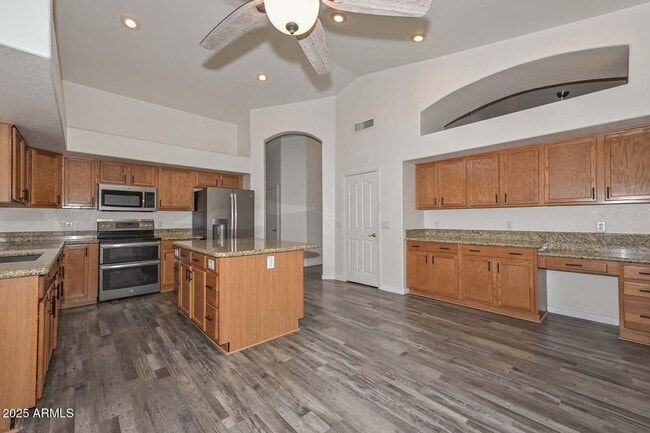 Building Photo - 7869 W Kristal Way