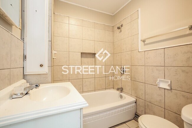 Building Photo - Charming 2 Bedroom in Thomasville!