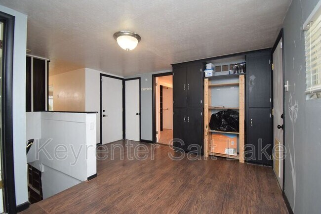 Building Photo - 616 Beynon Ct