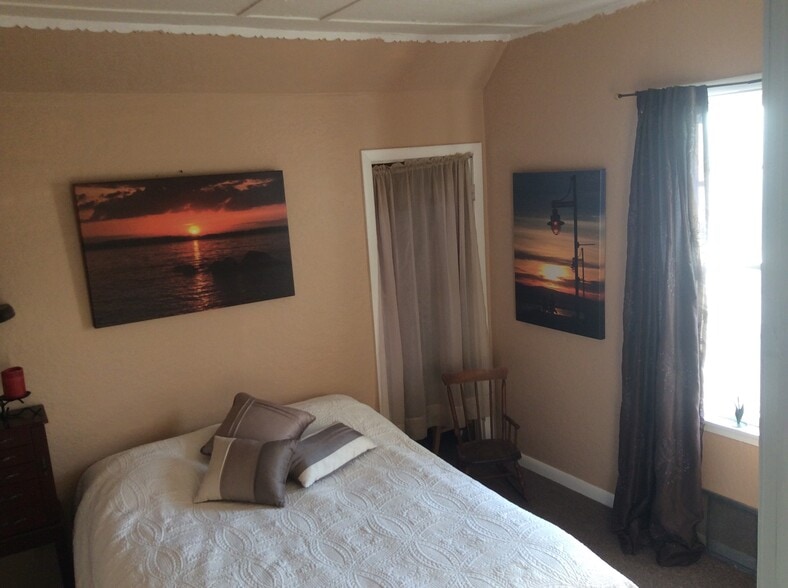 Bedroom 2 - 1424 North Ave