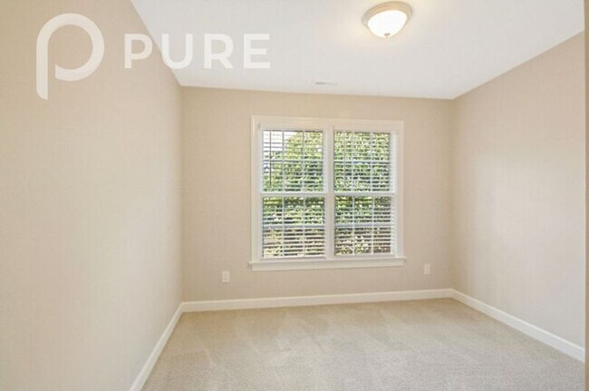 Building Photo - 5824 Clarks Fork Dr