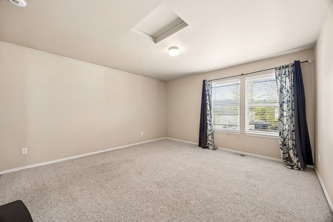 Building Photo - 3 Bedroom 2.5 bath Foxglove Meadows Home $3495.00