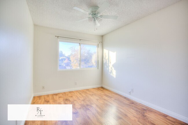 Building Photo - Walnut Valley Unified School District