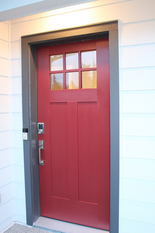 Building Photo - 10103 16th Pl SE