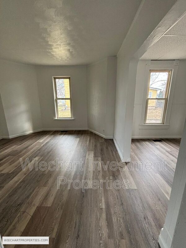 Building Photo - 933 W Wayne St