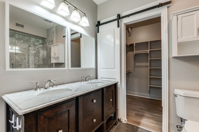 Building Photo - 3912 Rawlins St