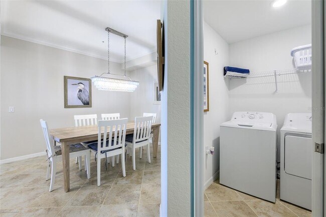 Building Photo - 14061 Heritage Landing Blvd