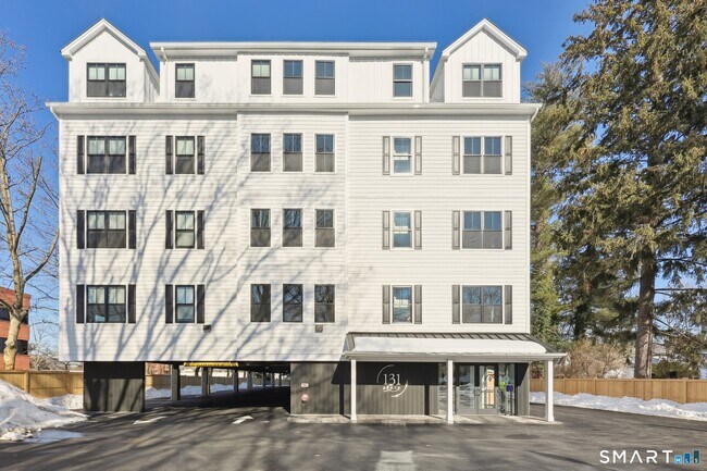 Building Photo - 131 Beach Rd