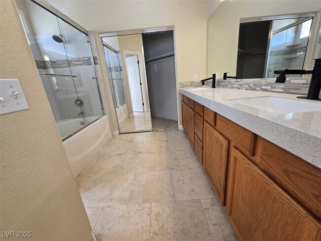 Building Photo - 3031 Panorama Ridge Dr