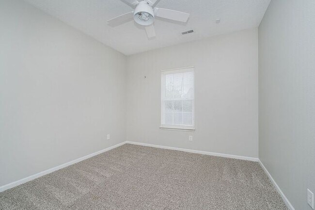 Building Photo - 15544 Dusty Trail