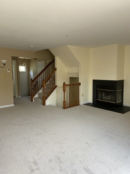 Building Photo - 212 Mulberry Ridge Ct