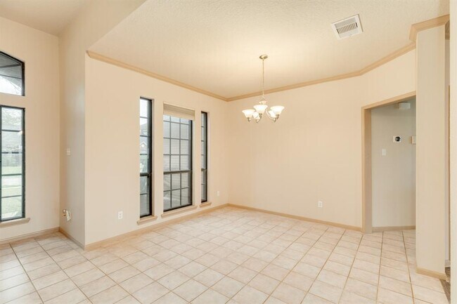 Building Photo - 112 Portulaca St