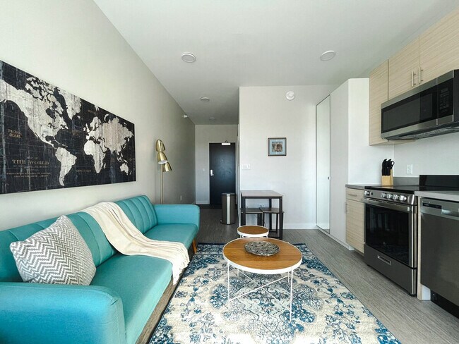 Building Photo - 2530 University Ave