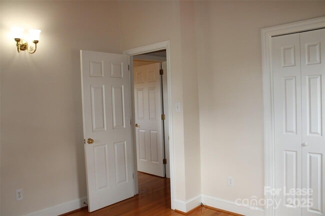 Building Photo - 4241 Burton Ln