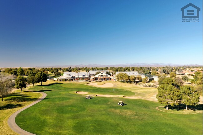 Building Photo - 18236 Avenida del Sol W
