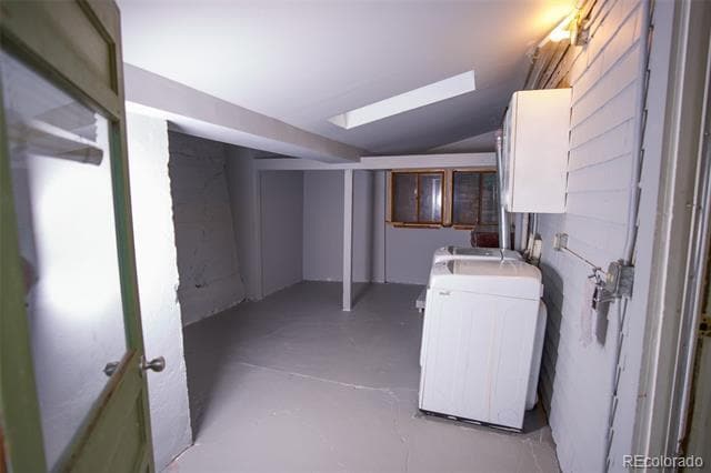 Building Photo - 121 Cave Ave