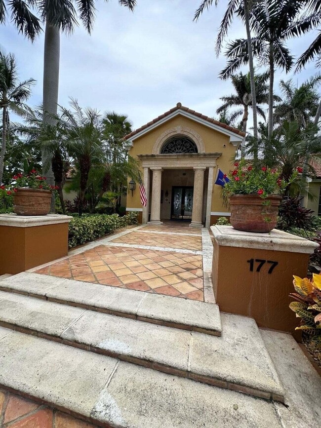 Building Photo - 160 Yacht Club Way