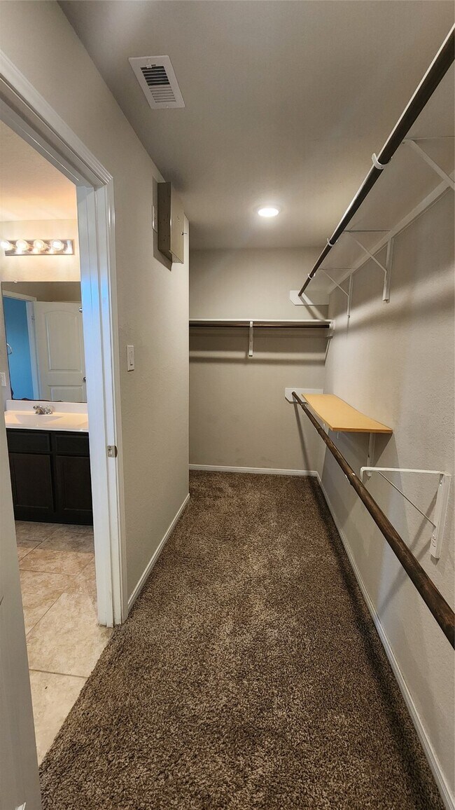 Building Photo - 29346 Dunns Creek Ct
