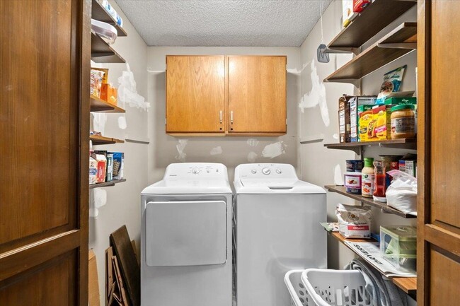 Building Photo - 676 Hermitage Trail