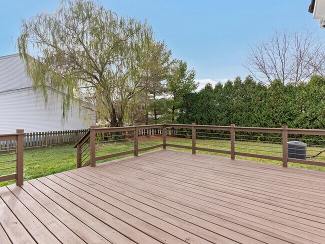 Building Photo - 7741 Sherridon Dr